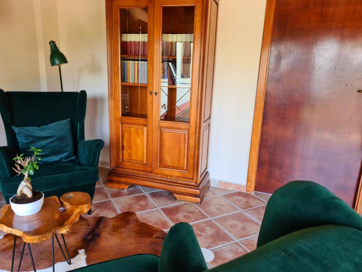 Tenuta Convivium Pozzuoli Luaran gambar